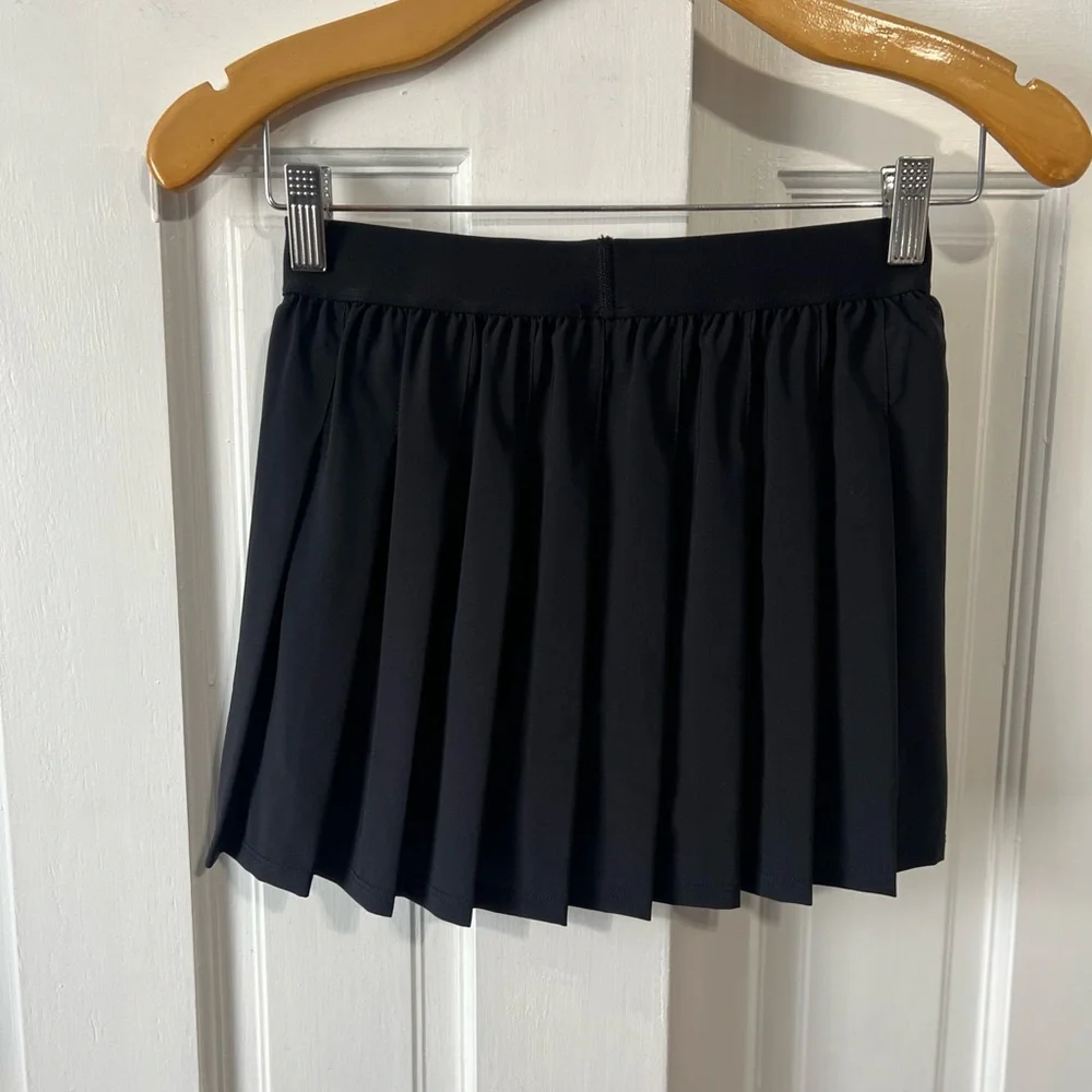 🆕Alo🎱 Varsity Tennis Skirt Color Black Sz Small